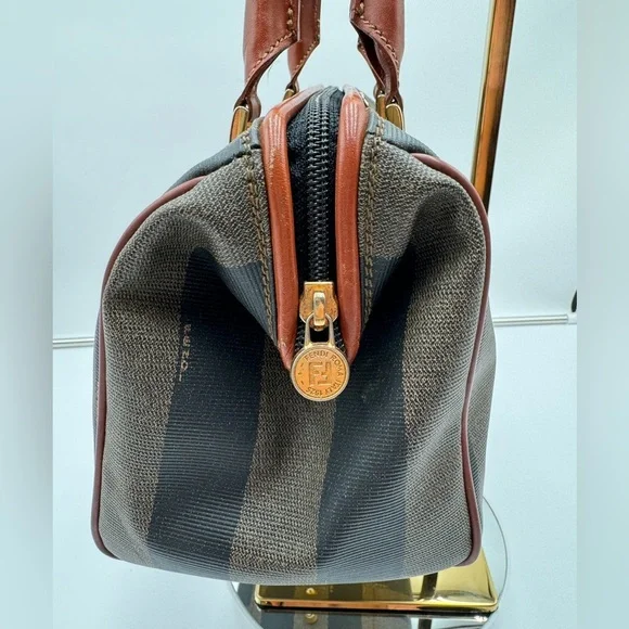 Fendi-Authentic- Pecan Canvas Boston Bag Brown / Black - Picture 3 of 16